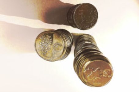 Peso may move sideways before inflation report