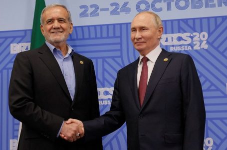 Iran and Russia close in on deal as Tehran threatens revenge against Israel