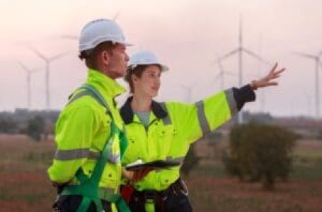 Scottish Power owner Iberdrola commits £24bn to upgrade UK’s green energy infrastructure