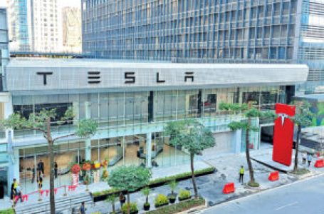 Tesla touches down in PHL