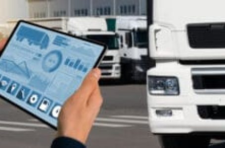 Why Enterprises Should Invest in Custom Vehicle GPS Tracking Software