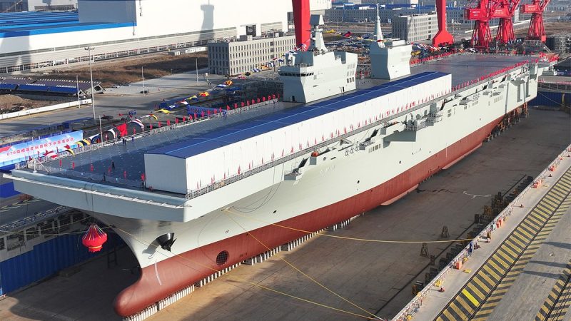  China unveils world’s largest amphibious warship